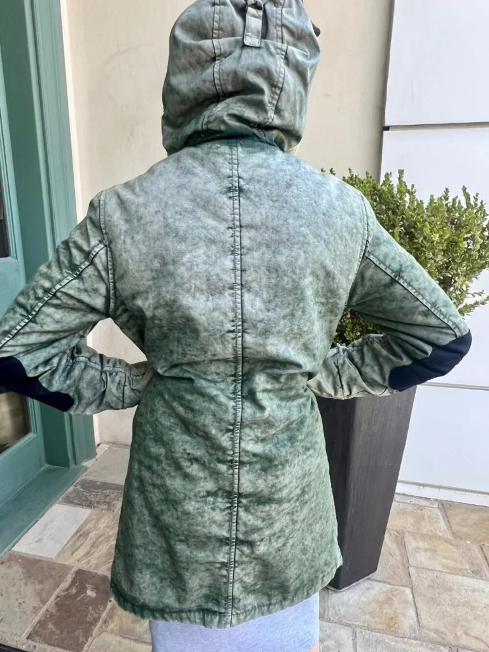 Free City Sherpa Lined Hooded Winter Coat Parka Jacket Green Acid Wash Medium NW - Picture 3 of 9